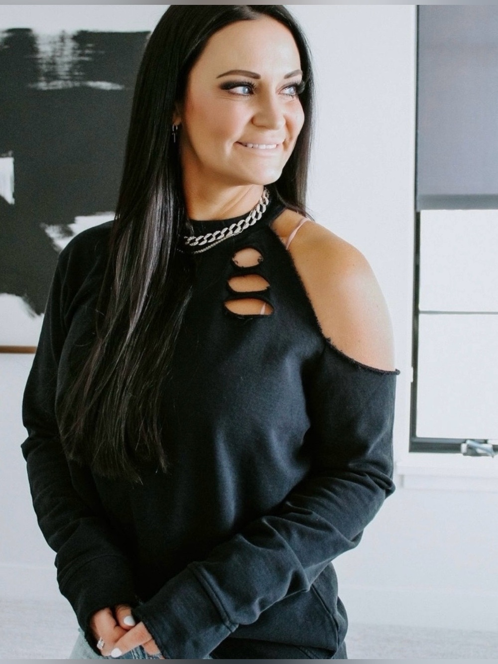CHELSEA DEBOER MONROE COLD SHOULDER SWEATSHIRT